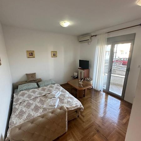 Apartment Stex 4 Подгорица Экстерьер фото